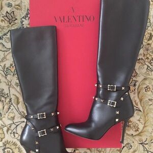 Valentino Garavani Black leather Boots 36 us 6 gold Rockstud high heel shoes